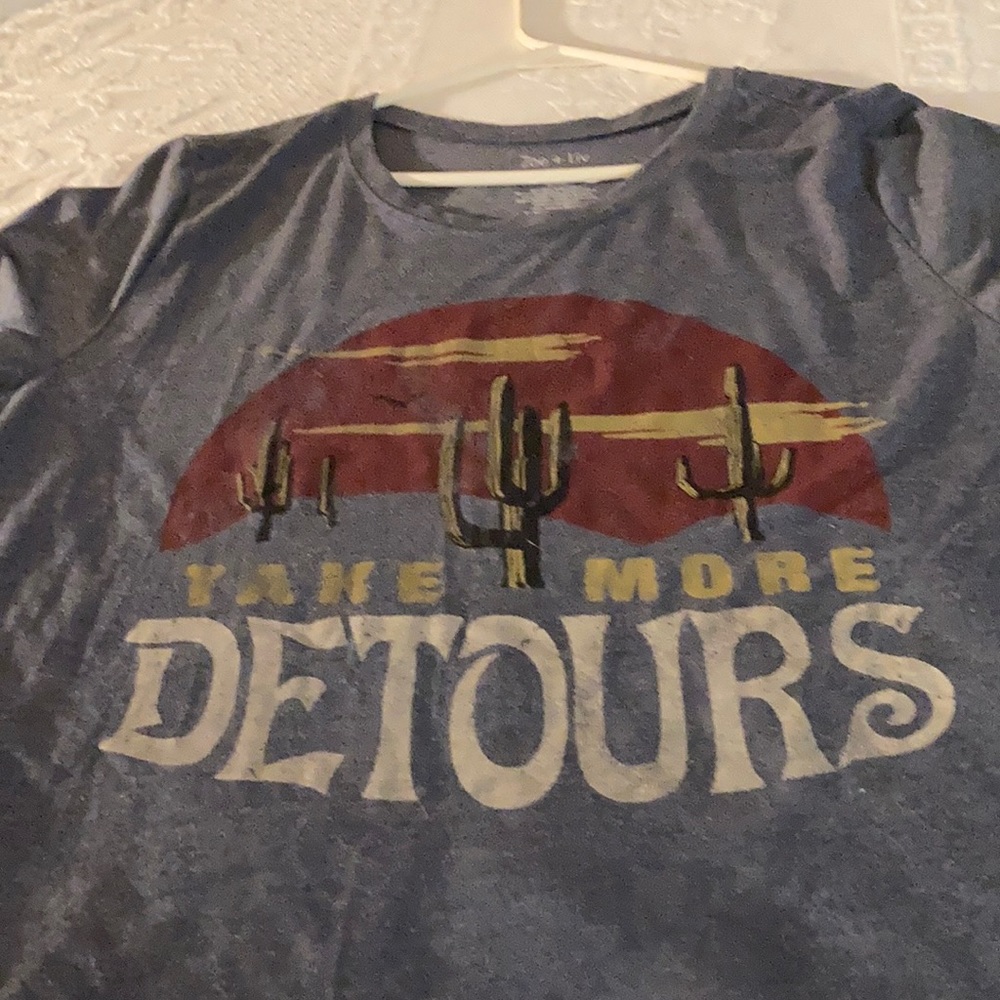 Zoe and Liv Tshirt “Take More Detours”